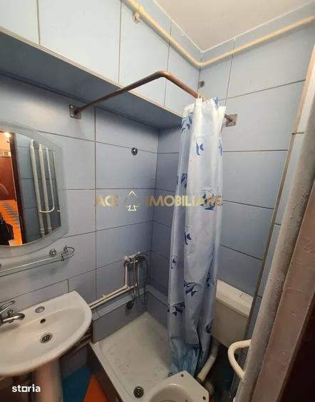 Apartament cu 3 camere în Berceni