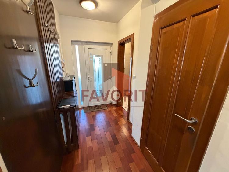 Duplex cu 4 camere cu Canalizare în Aradului