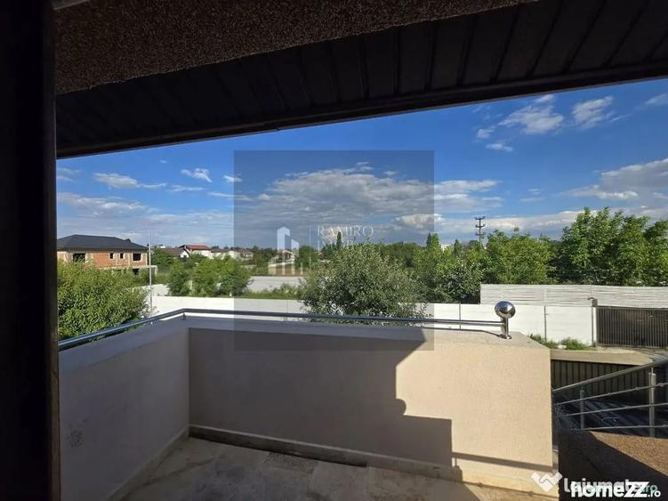 Casă cu 6 camere cu Teren 300 Mp în Central