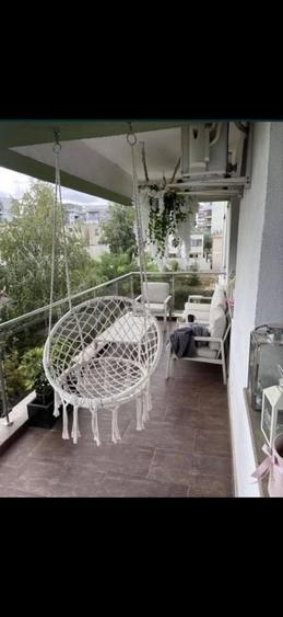 Apartament cu 3 camere în Palazu Mare