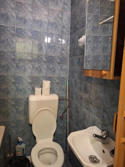 Garsonieră decomandată în Girocului