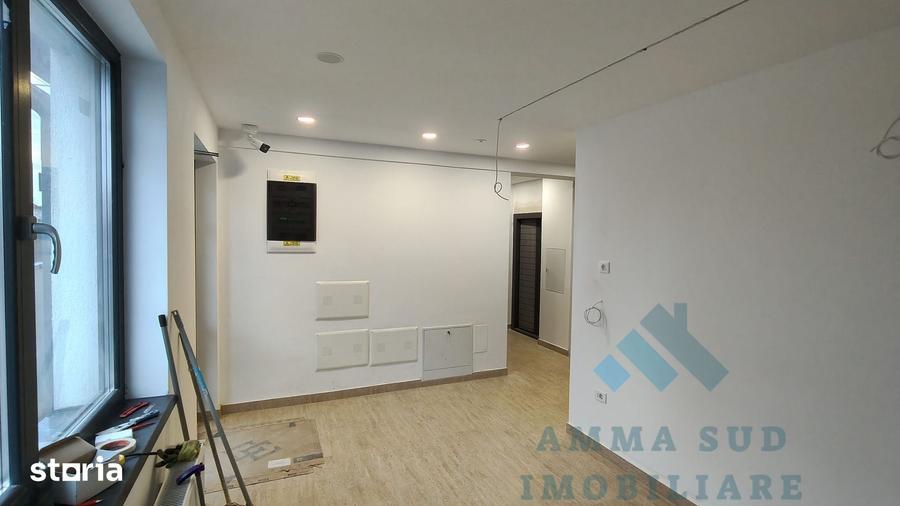 Casă cu 5 camere cu Teren 300 Mp în Apărătorii Patriei