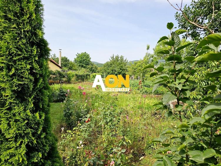 Teren Construcții intravilan de 1400 mp, în Micești
