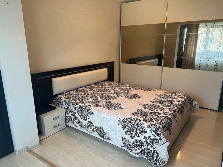 Apartament cu 3 camere decomandat în Exterior Vest