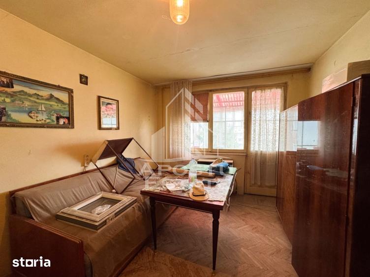 Apartament cu 2 camere semidecomandat în Central
