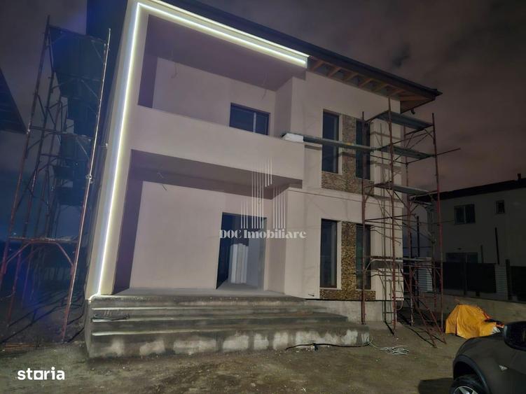 Casă cu 4 camere cu Teren 325 Mp în Dobroești