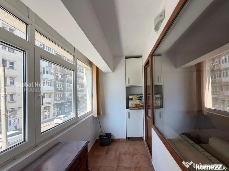 Apartament cu 3 camere decomandat în Magheru