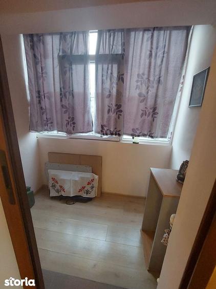 Apartament cu 3 camere decomandat în Decebal