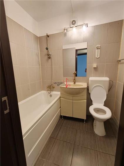 Apartament cu 3 camere decomandat în Ozana