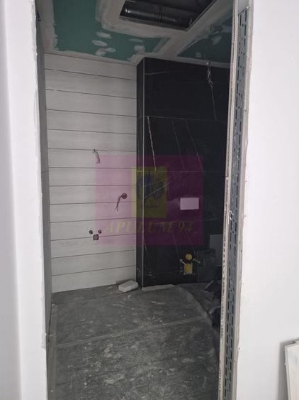 Apartament cu 2 camere decomandat în Pajura
