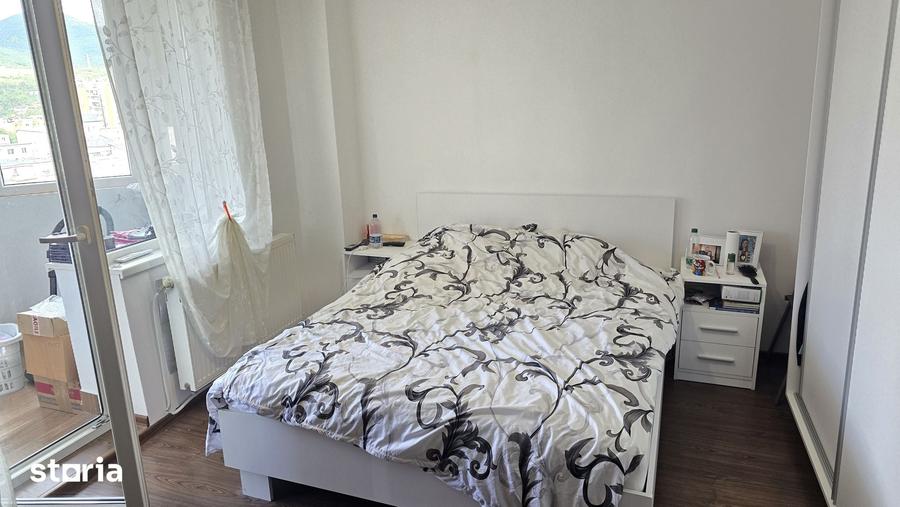 Apartament cu 2 camere decomandat în 22 Decembrie