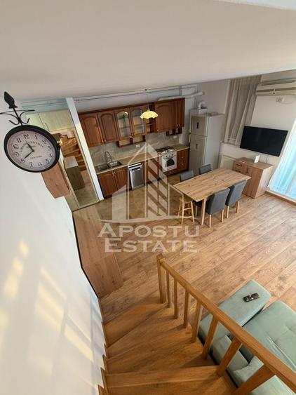 Apartament cu 3 camere semidecomandat, mobilat în Torontalului