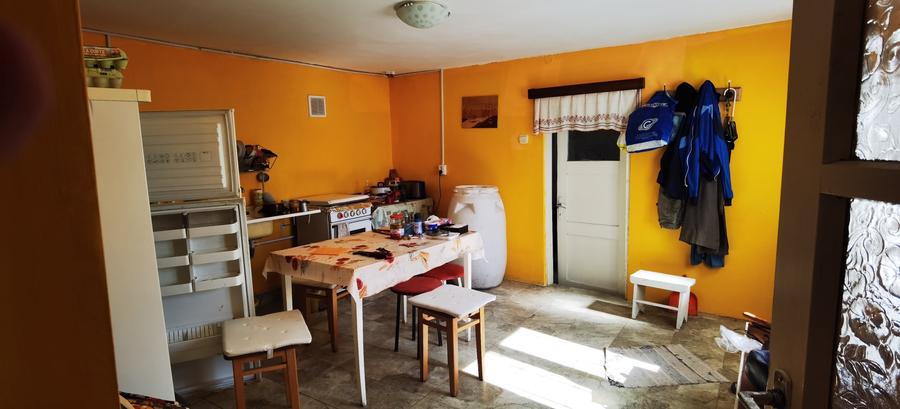 Casă individuală cu 5 camere cu Teren 538 Mp în Sud