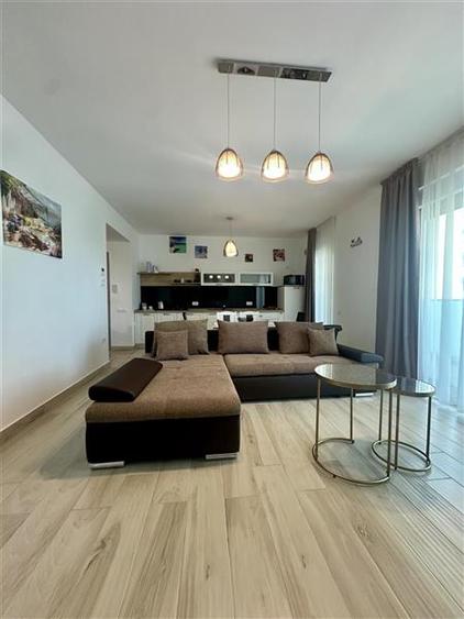 Apartament cu 2 camere decomandat, mobilat în Nord