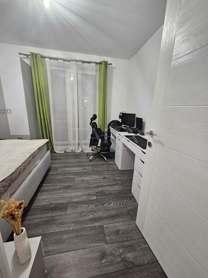 Apartament cu 3 camere decomandat, mobilat în Sânnicoară