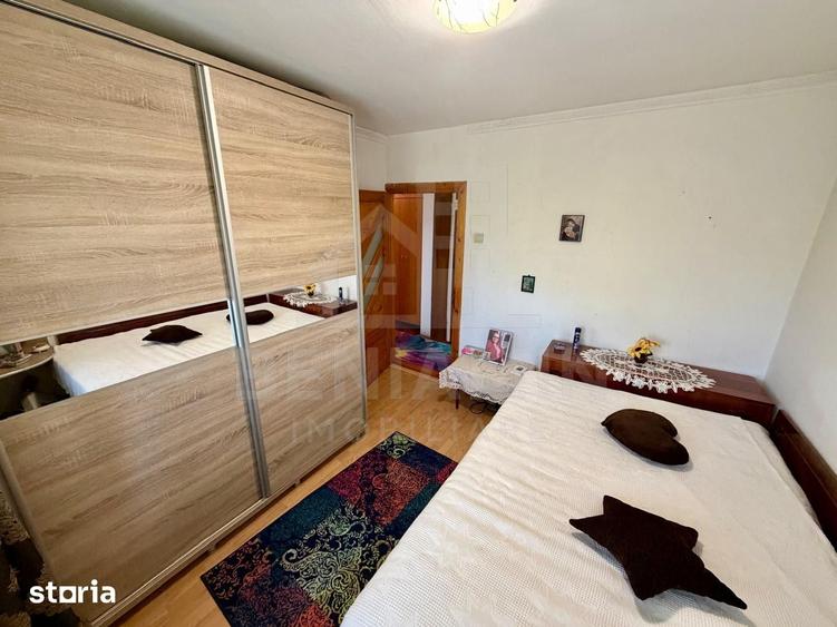 Apartament cu 4 camere în Craiovița Nouă
