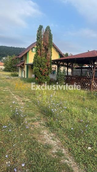 Casă individuală cu 3 camere cu Canalizare în Mărăcineni