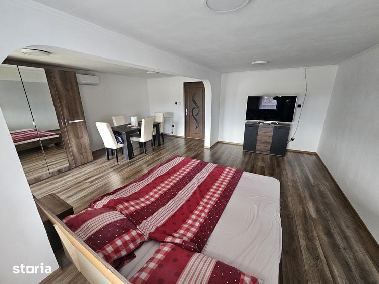 Casă cu 4 camere cu Teren 300 Mp în Central