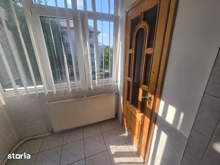 Apartament cu 3 camere decomandat în Obcini