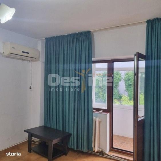 Apartament cu 3 camere semidecomandat în 5 Călărasi