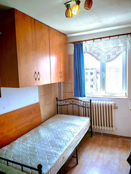 Garsonieră decomandată în Complex Studențesc