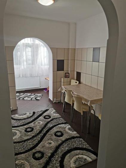 Apartament cu 2 camere decomandat în Nicolina