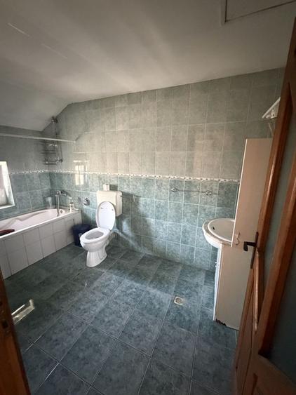 Casă cu 4 camere cu Teren 200 Mp în Oncea