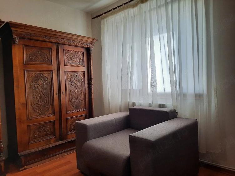 Apartament cu 3 camere decomandat în Păcurari