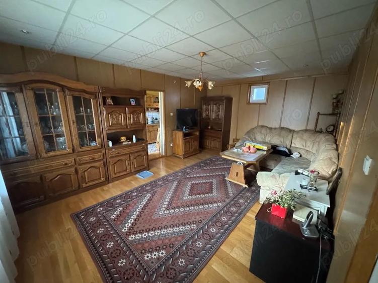 Casă cu 6 camere cu Teren 1500 Mp în Sâncraiu de Mureș
