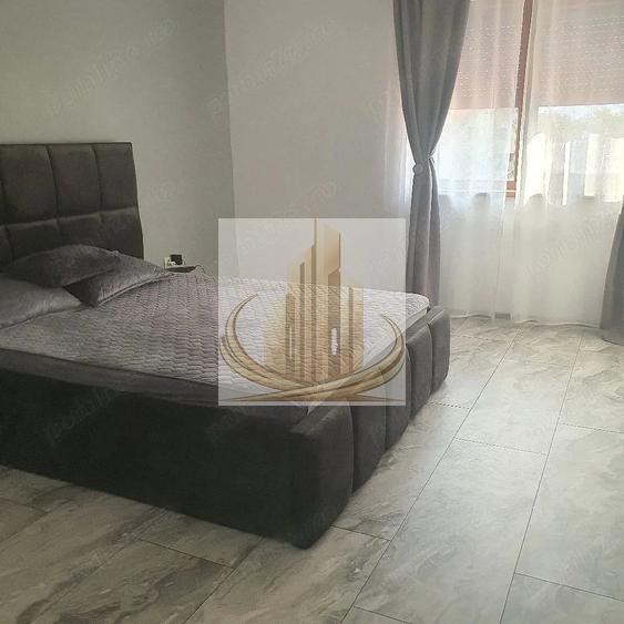 Casă cu Teren 430 Mp în Plopi