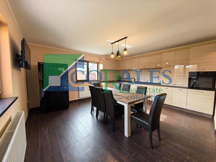 Duplex cu 4 camere cu Canalizare în Cerneteaz