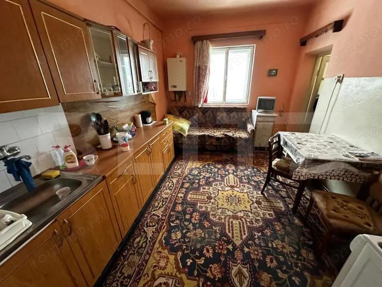 Casă cu 6 camere cu Teren 800 Mp în Ultracentral