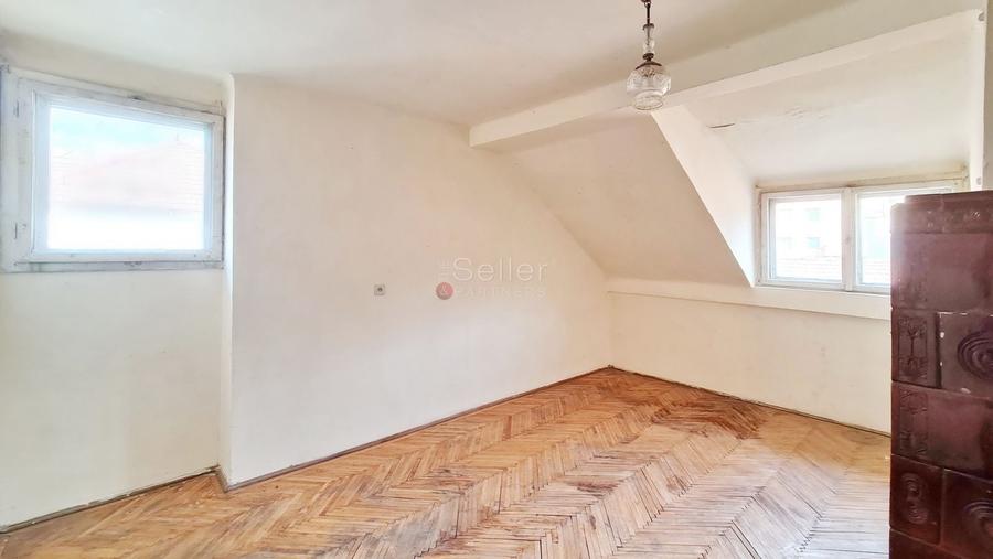 Apartament cu 4 camere decomandat în Blumăna