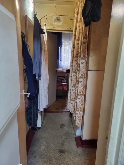 Apartament cu 3 camere decomandat în Petros