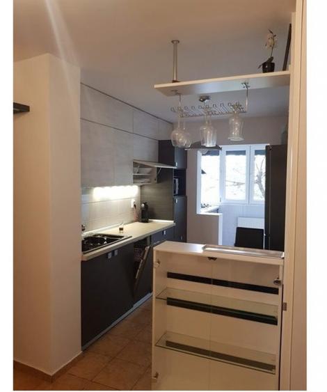 Apartament cu 3 camere decomandat în Dristor