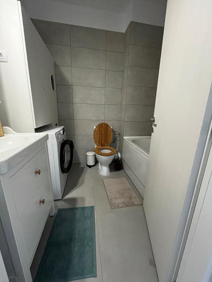 Apartament cu 2 camere decomandat în Lacul Morii
