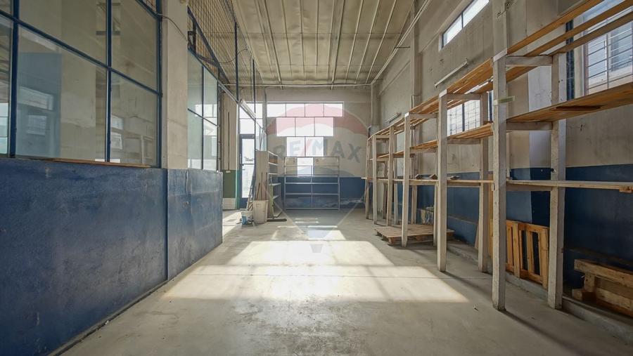 Spațiu industrial, de 720 mp, în Bartolomeu