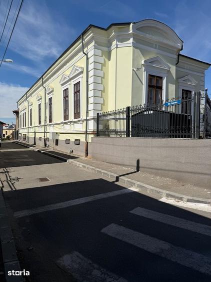 Spațiu comercial, de 329 mp, în Central