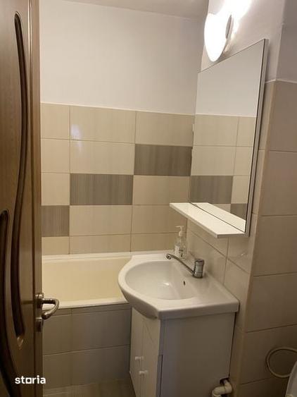 Apartament cu 2 camere decomandat în Micro 14