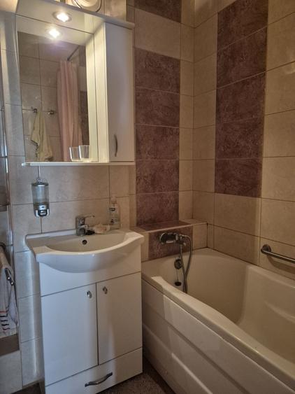 Apartament cu 2 camere semidecomandat în Ultracentral