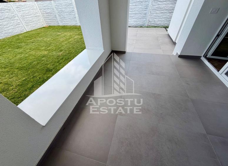 Duplex cu 4 camere cu Canalizare în Săcălaz