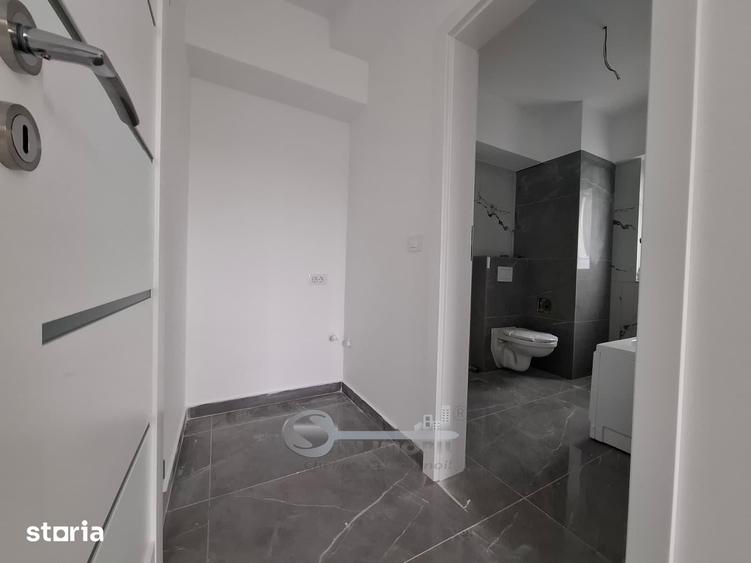 Apartament cu 3 camere decomandat în Galata