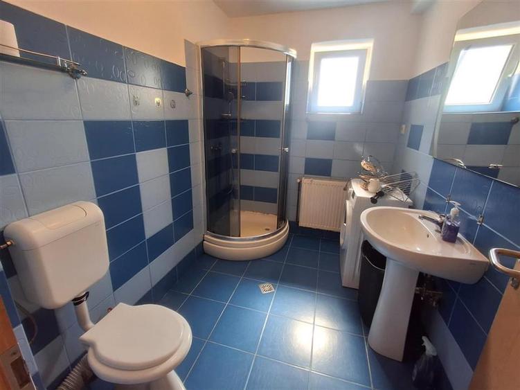 Apartament 2 camere decomandat parcare zona Strand II - 4