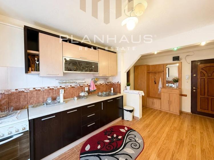 Apartament cu 2 camere decomandat în Central