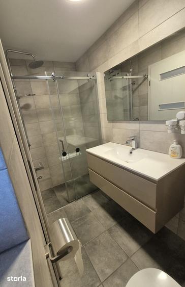 Casă cu 4 camere cu Teren 220 Mp în Central