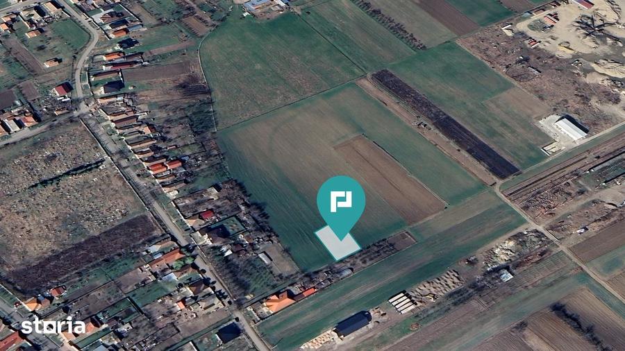 Teren de 590 mp, în Zădăreni