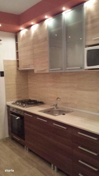 Casă cu 4 camere în Ungureni