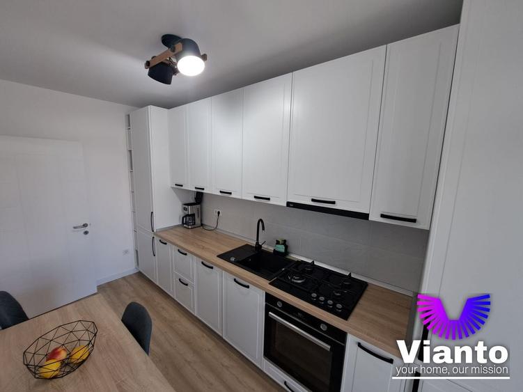 Apartament cu 3 camere semidecomandat, mobilat în Industrial Est