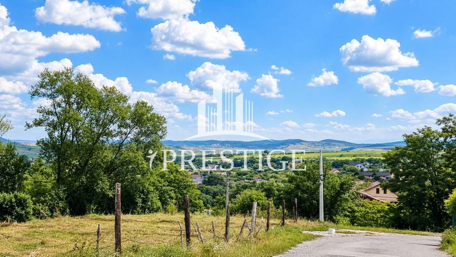 Teren Construcții intravilan de 960 mp, în Daia