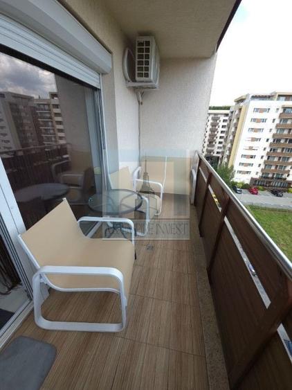 Apartament cu 2 camere decomandat, mobilat în Tractorul
